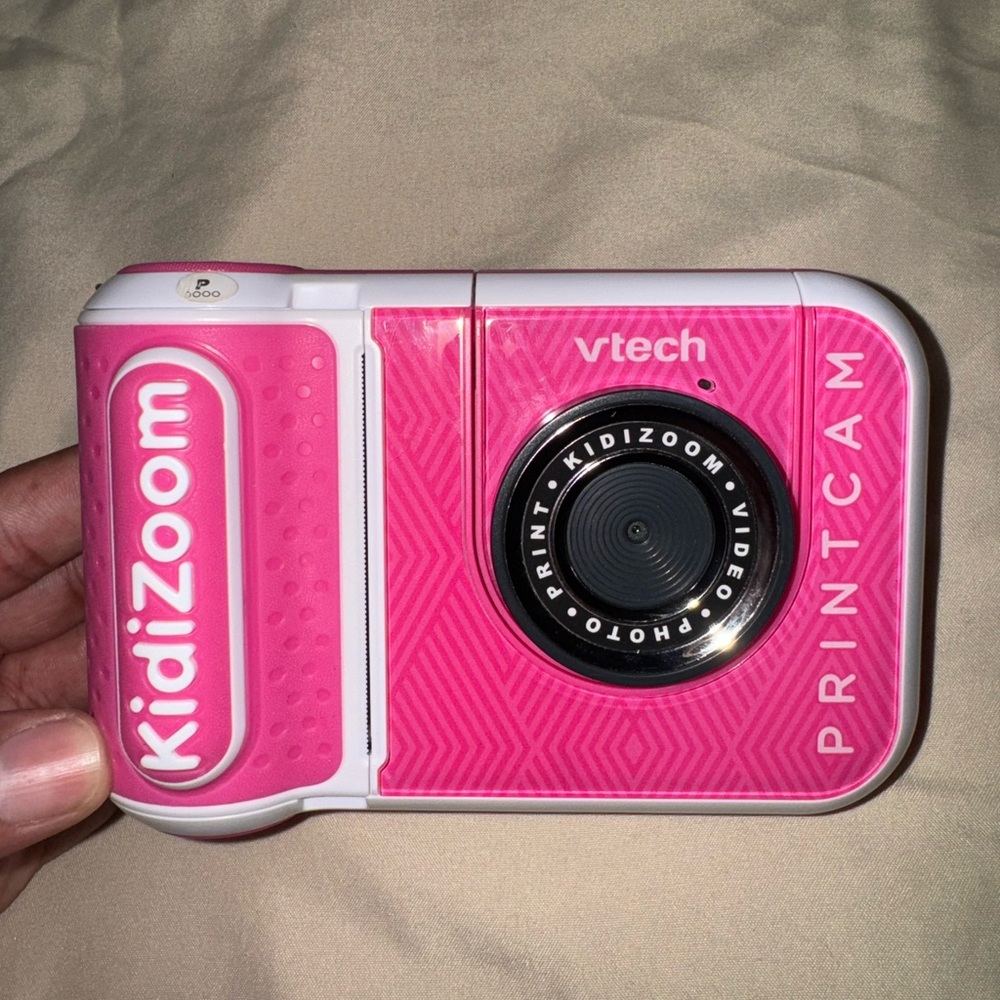 VTech KidiZoom PrintCam Instant Printing Camera, printing paper not supplied